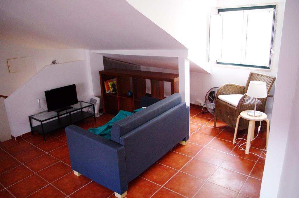 Lisbon Sloped Ceiling Apartment Exterior foto